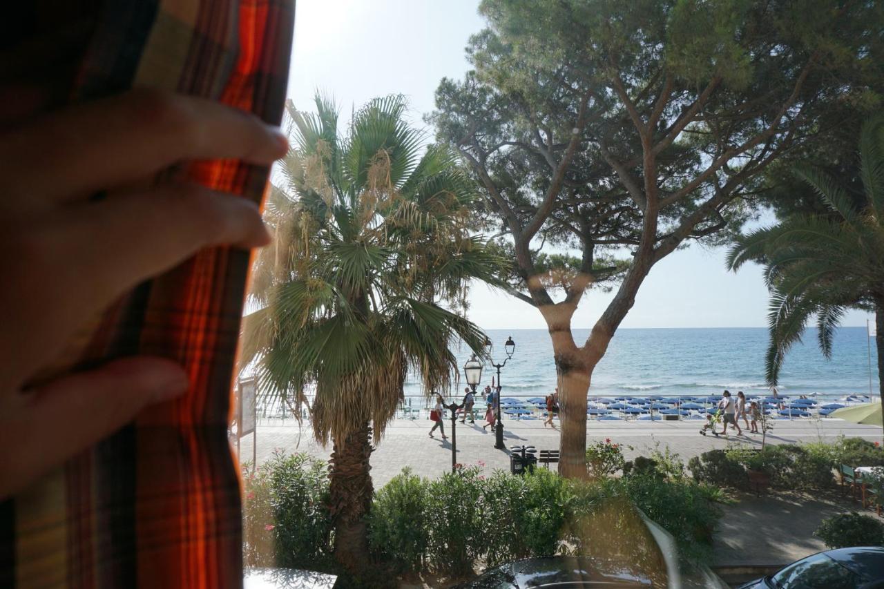 Hotel Beau Rivage Alassio Zewnętrze zdjęcie