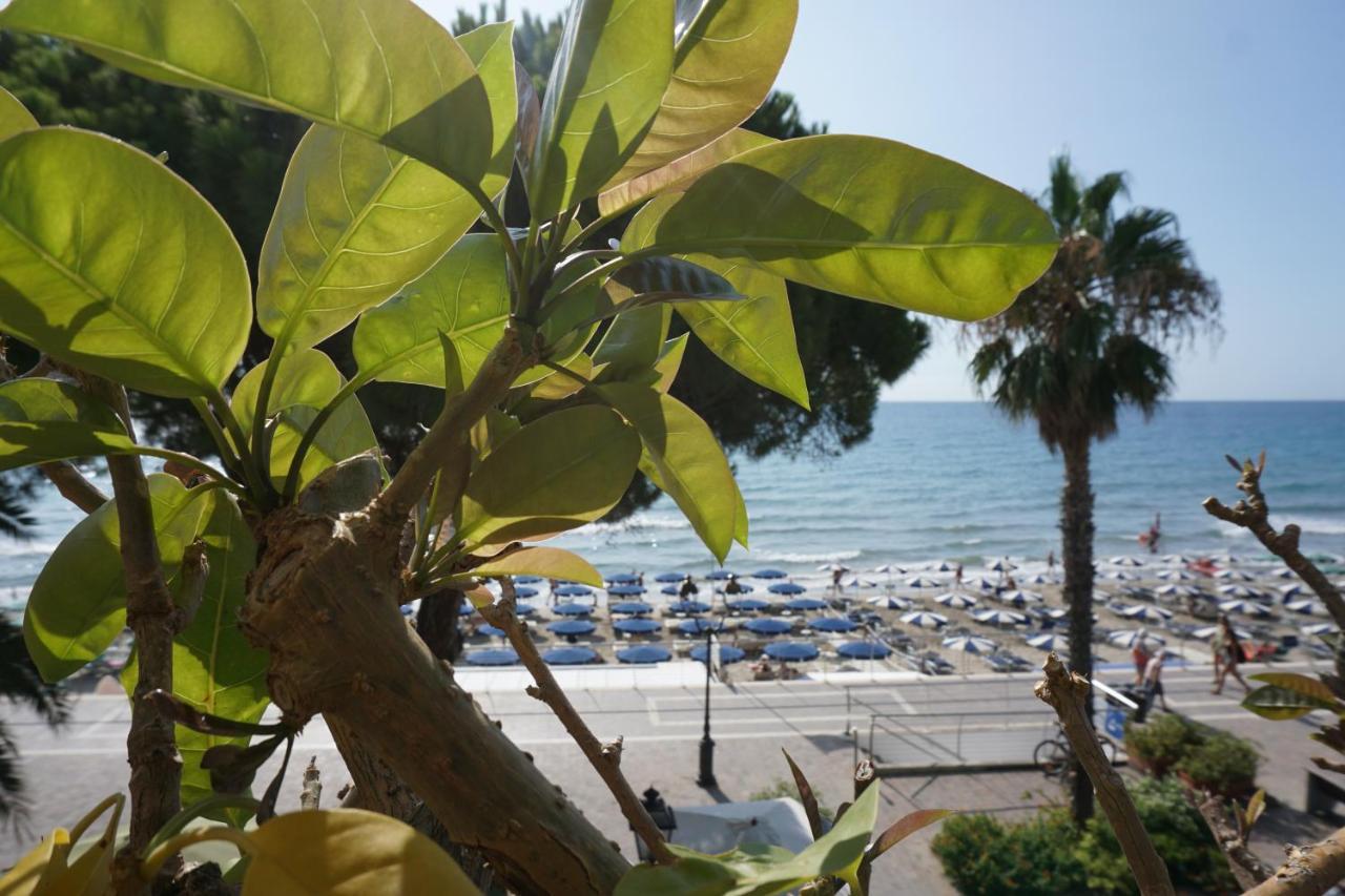 Hotel Beau Rivage Alassio Zewnętrze zdjęcie